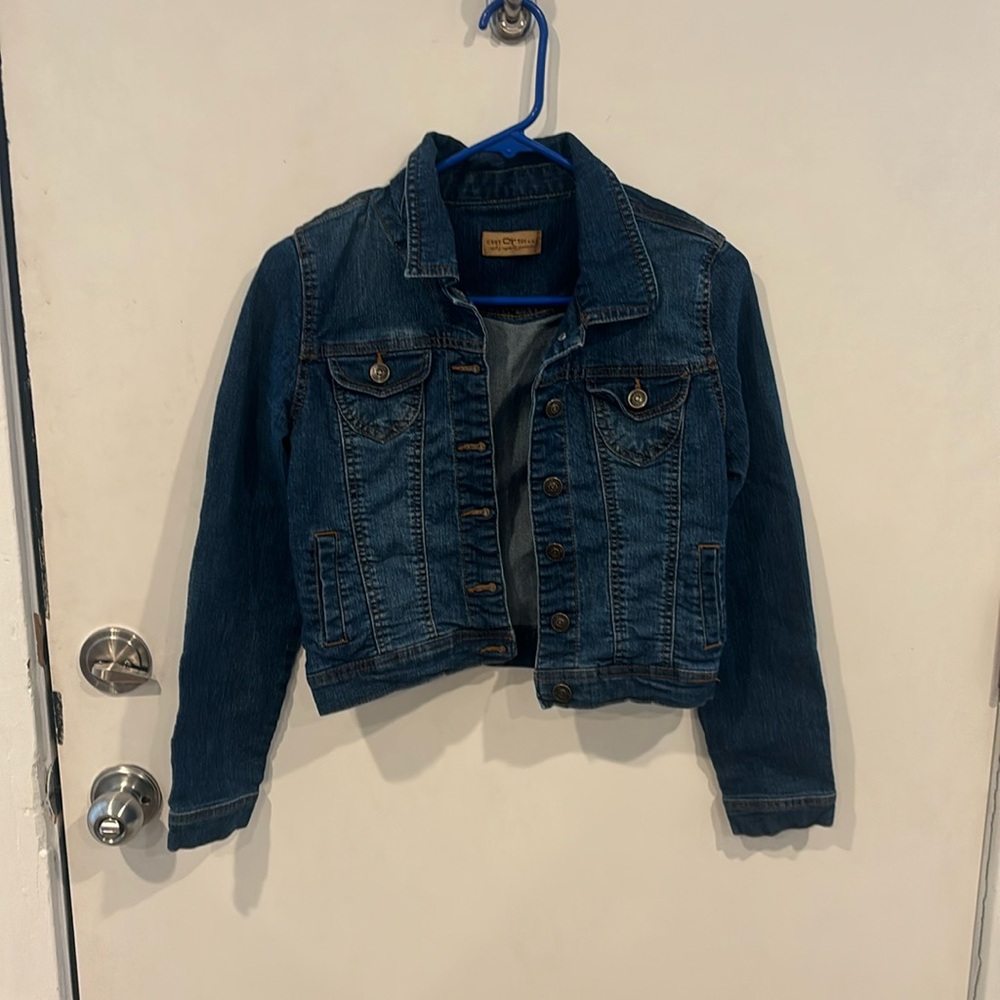 Adorable jean jacket